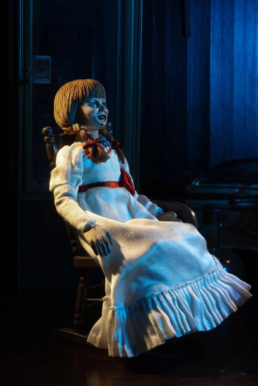 Figura Annabelle Ropa De Genero - Annabelle Comes Home Neca